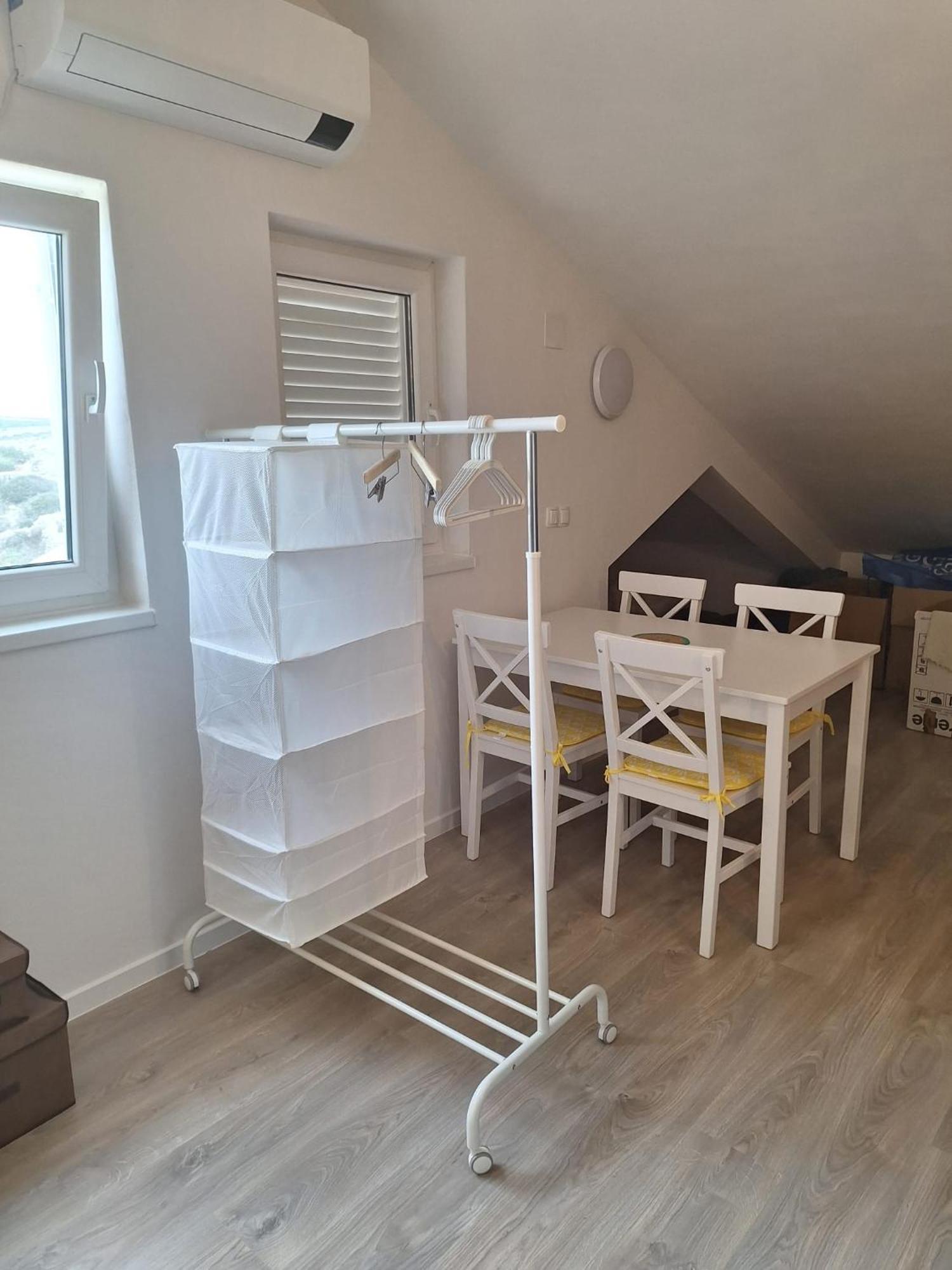 Matosevic-pag Apartment Pag Town