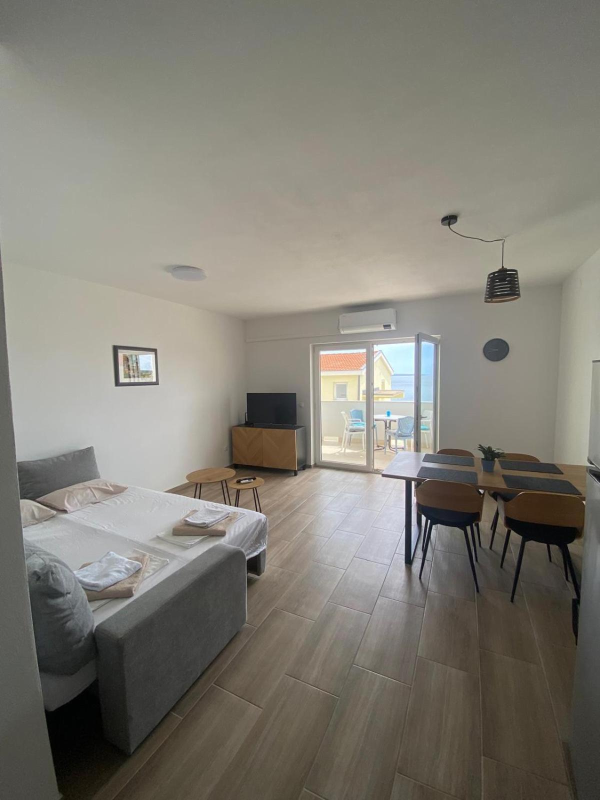 Matosevic-pag Apartment *